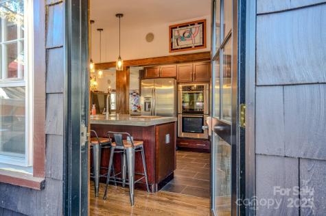 597 Tomahawk Avenue Black Mountain NC 28711