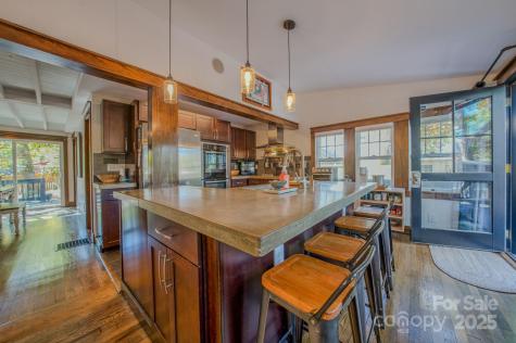 597 Tomahawk Avenue Black Mountain NC 28711