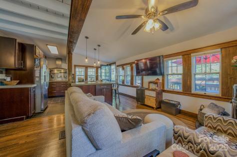 597 Tomahawk Avenue Black Mountain NC 28711