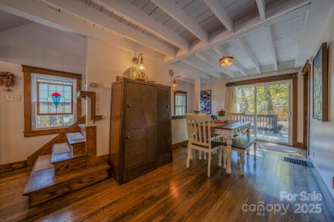 597 Tomahawk Avenue Black Mountain NC 28711