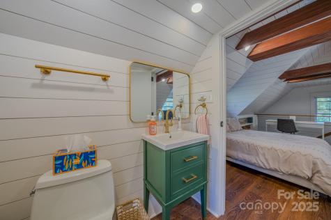 597 Tomahawk Avenue Black Mountain NC 28711