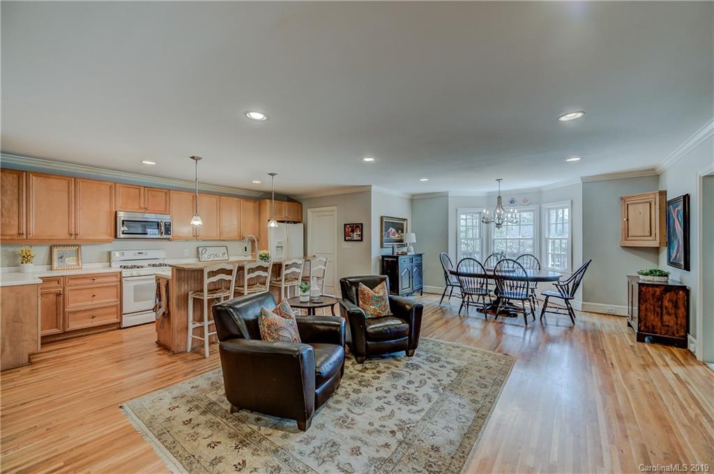 201 S Canterbury Road Charlotte NC 28211