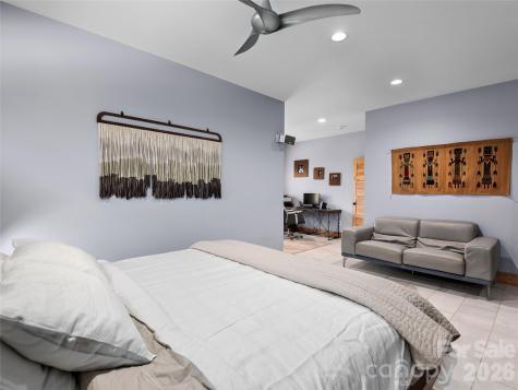 15 Sourwood Lane Fletcher NC 28732