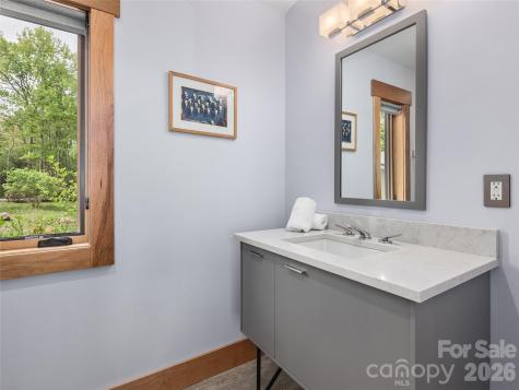 15 Sourwood Lane Fletcher NC 28732