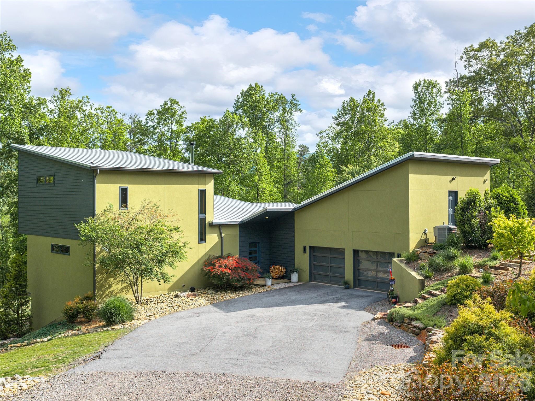 15 Sourwood Lane Fletcher NC 28732