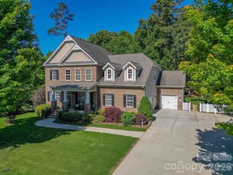 2015 Madeira Circle Waxhaw NC 28173