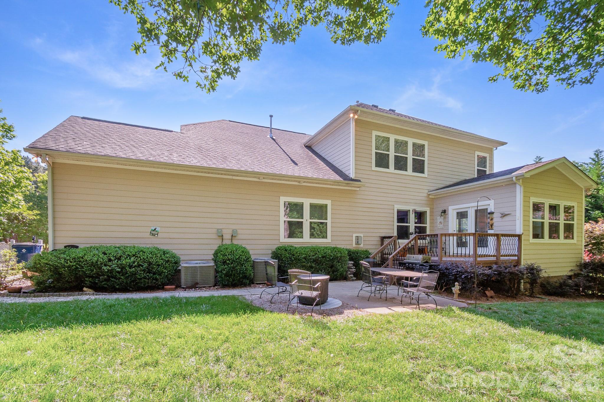 2015 Madeira Circle Waxhaw NC 28173