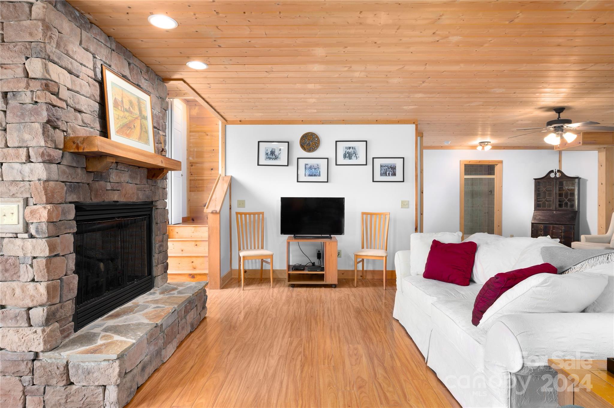 84 Back River Trail Marshall NC 28753