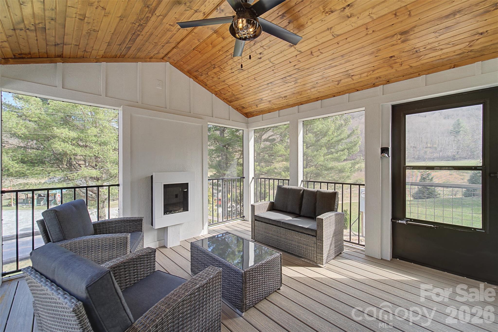 122 Mountain Breeze Ridge Scaly Mountain NC 28775
