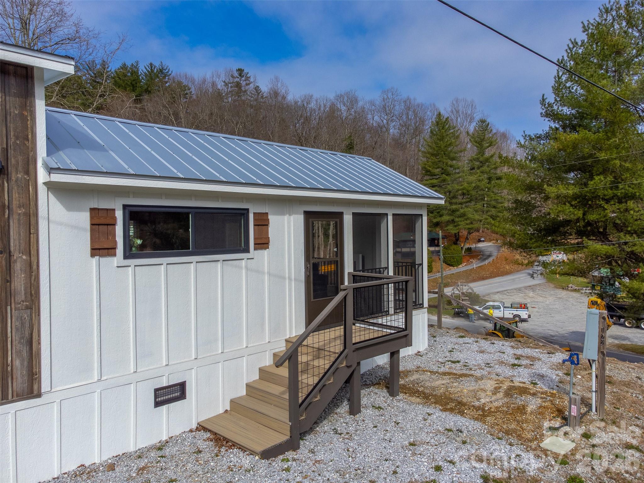 122 Mountain Breeze Ridge Scaly Mountain NC 28775