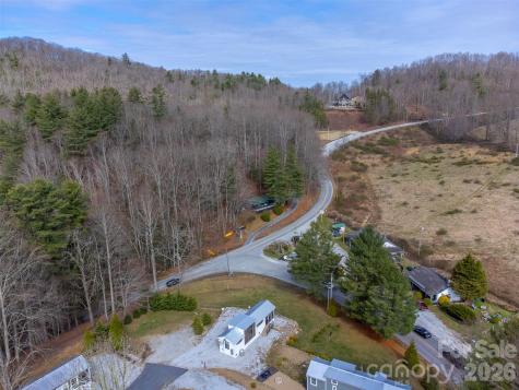 122 Mountain Breeze Ridge Scaly Mountain NC 28775