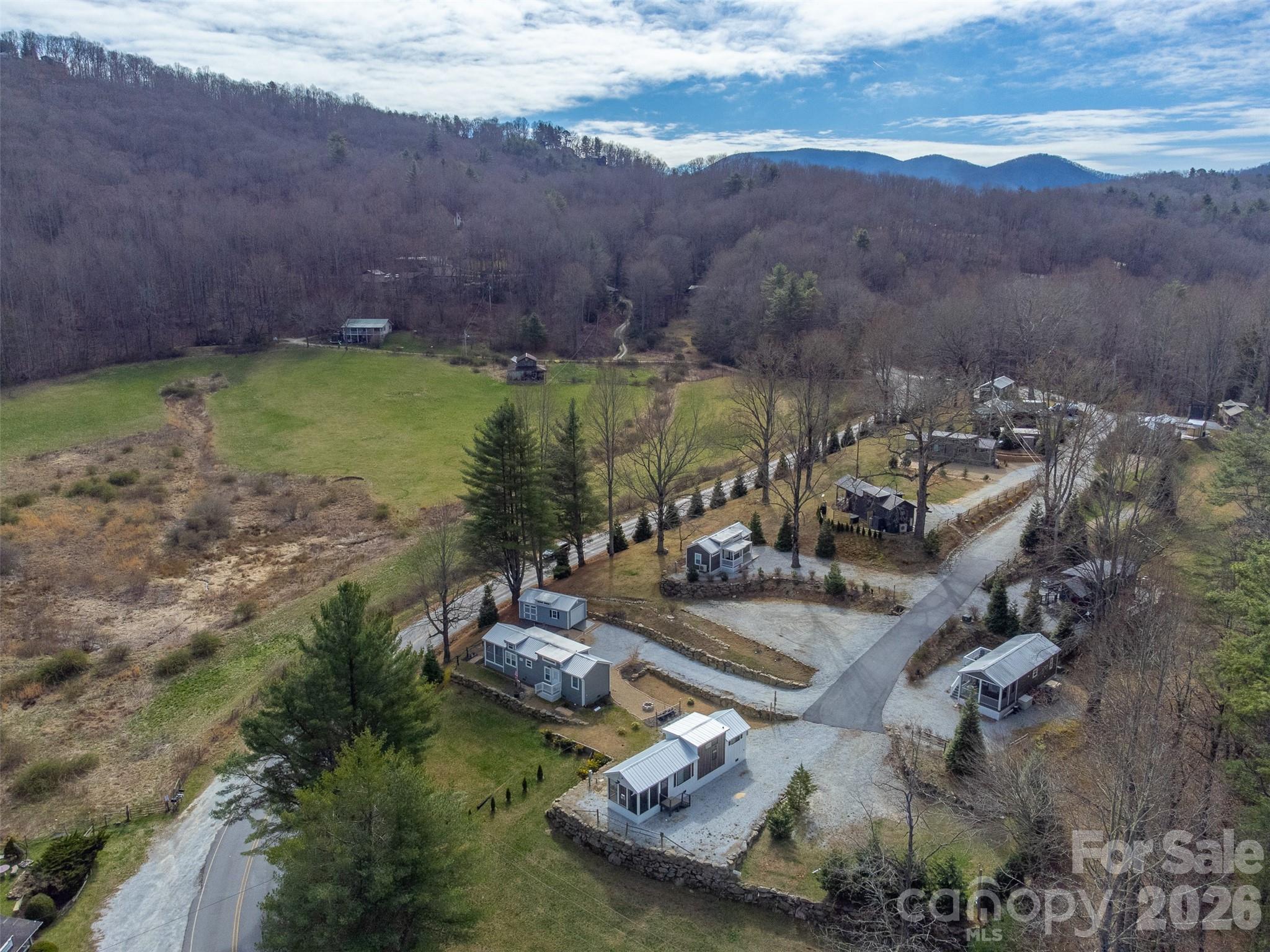 122 Mountain Breeze Ridge Scaly Mountain NC 28775