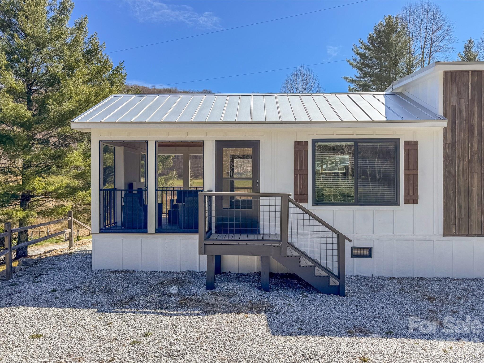 122 Mountain Breeze Ridge Scaly Mountain NC 28775