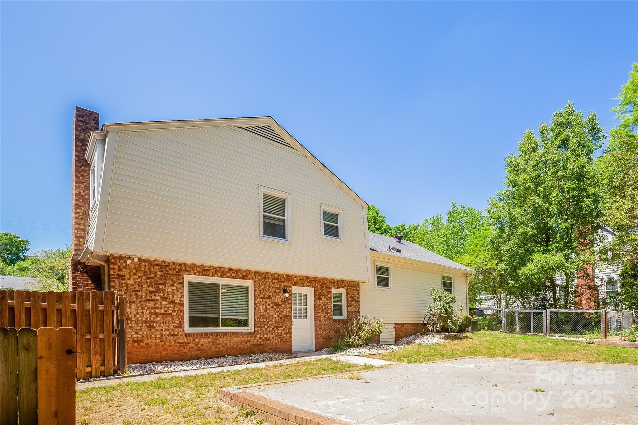 1637 Buckingham Avenue Gastonia NC 28054