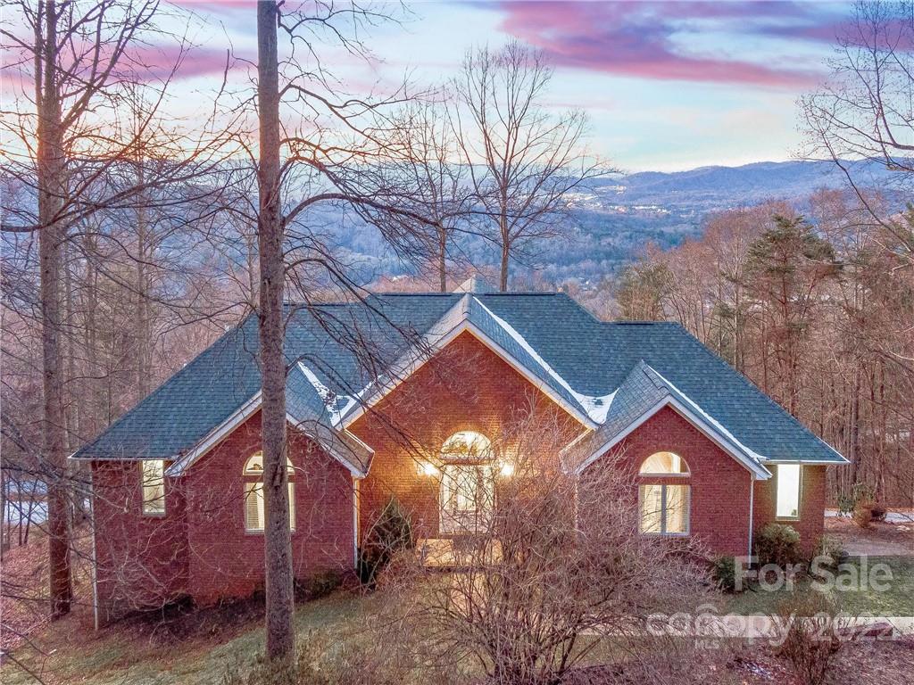 137 Stonecrest Drive Asheville NC 28803