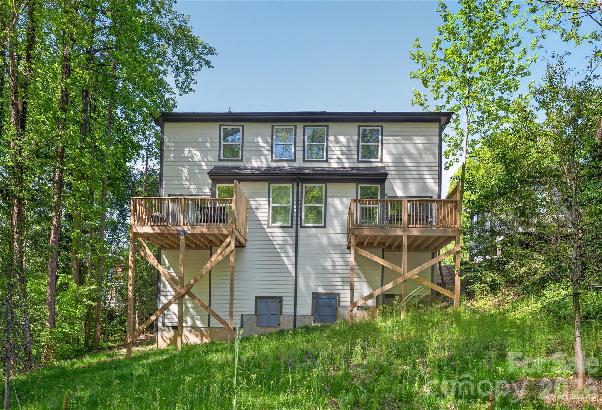 1933 St Mark Street Charlotte NC 28216
