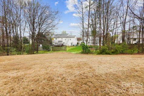 9220 Elrose Place Charlotte NC 28277