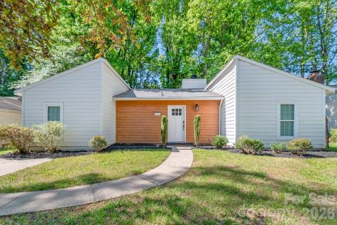 5812 Rock Hollow Drive Charlotte NC 28212