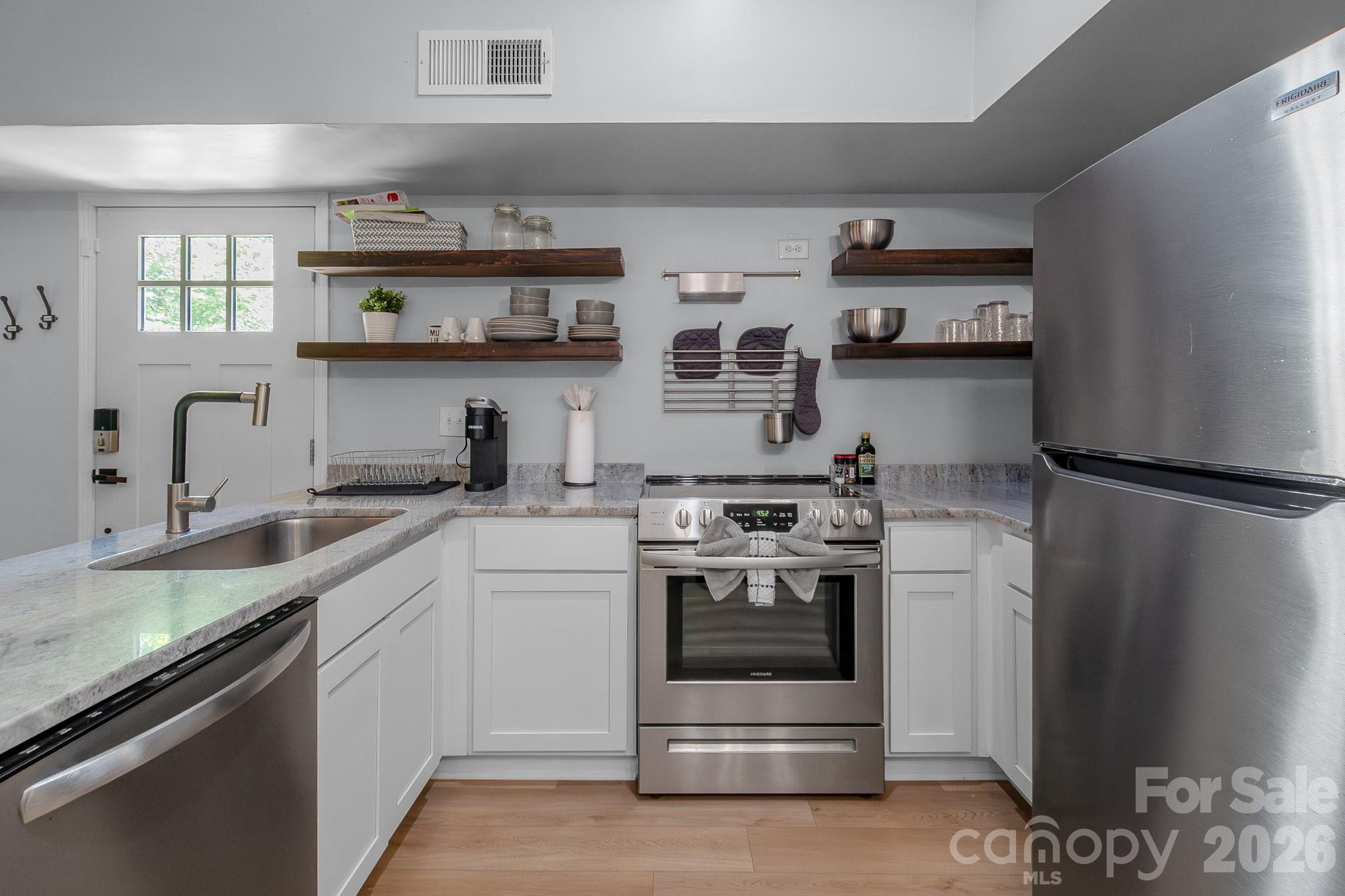 5812 Rock Hollow Drive Charlotte NC 28212