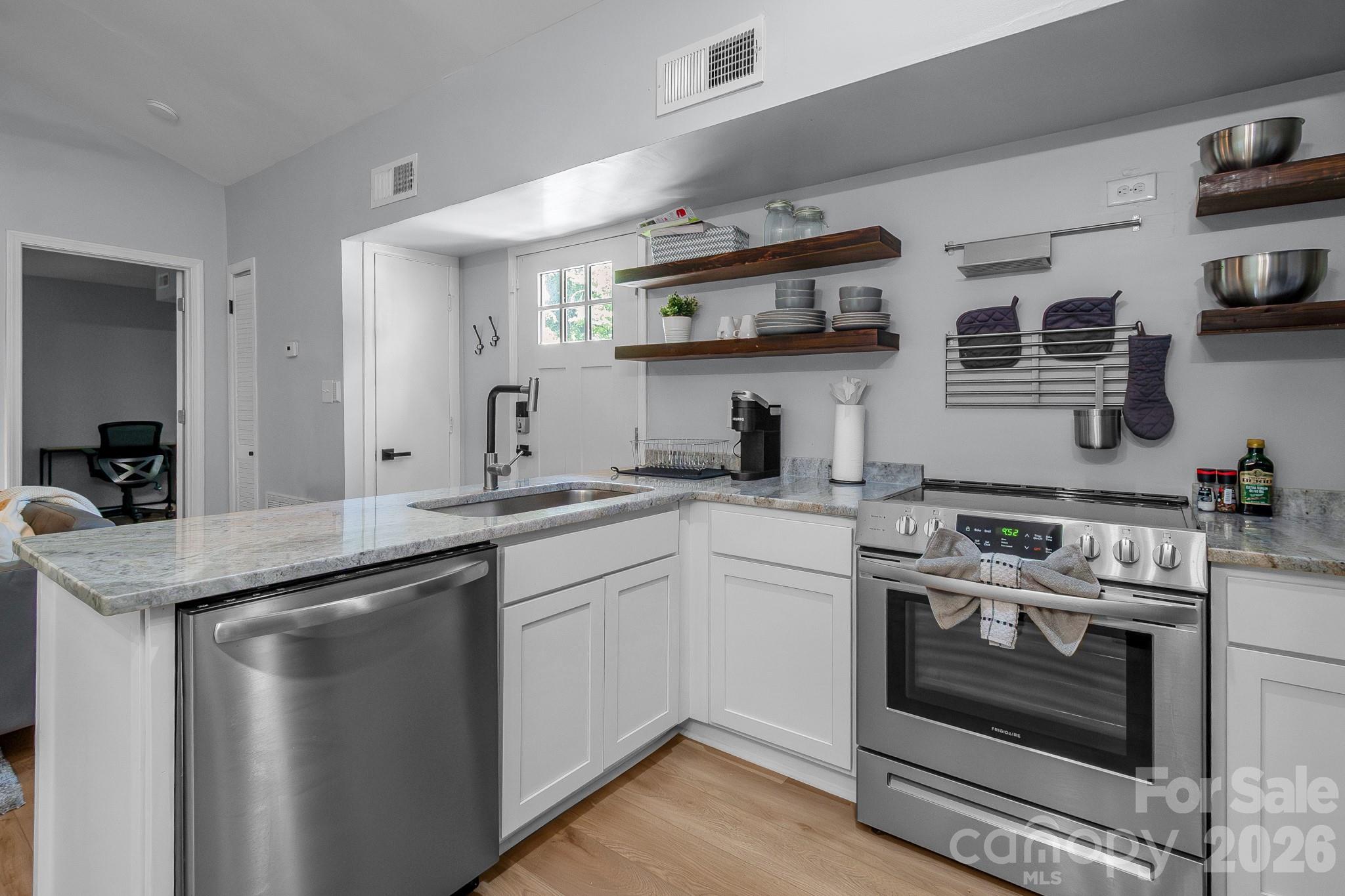 5812 Rock Hollow Drive Charlotte NC 28212
