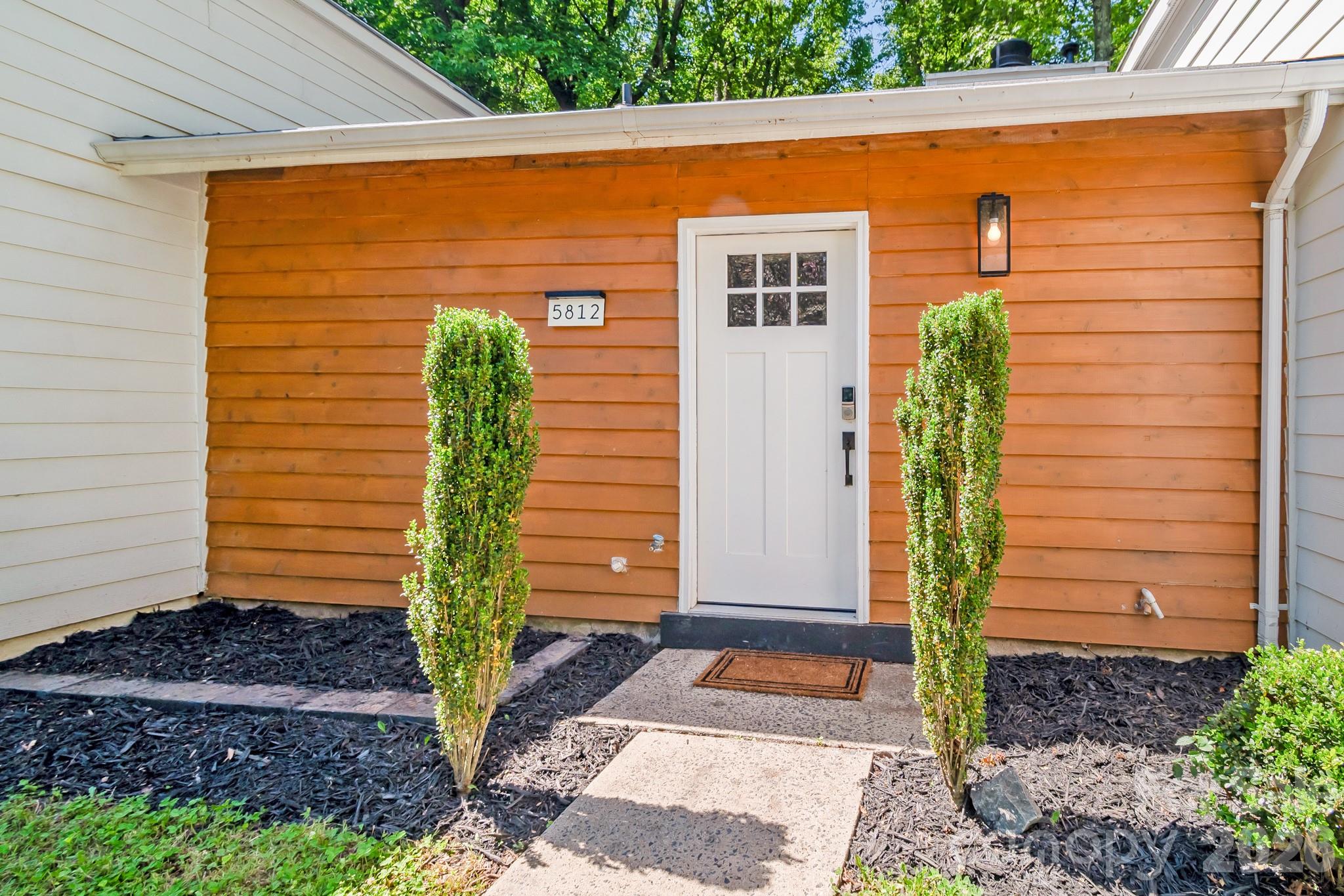 5812 Rock Hollow Drive Charlotte NC 28212