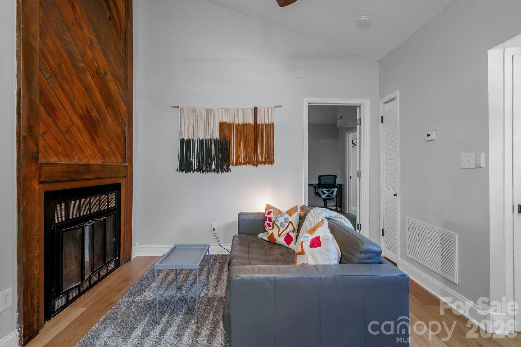 5812 Rock Hollow Drive Charlotte NC 28212