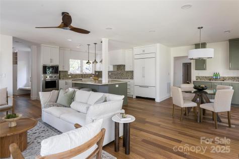 5 Holly Hill Road Asheville NC 28803