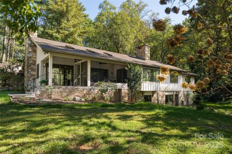 5 Holly Hill Road Asheville NC 28803