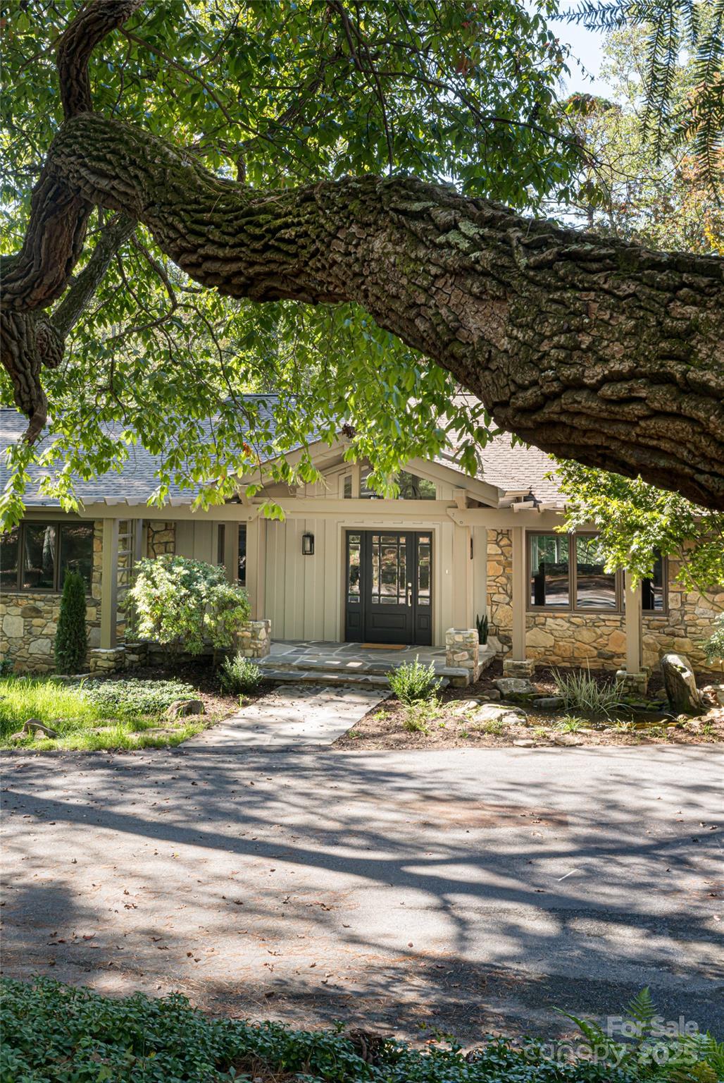 5 Holly Hill Road Asheville NC 28803