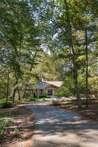 5 Holly Hill Road Asheville NC 28803