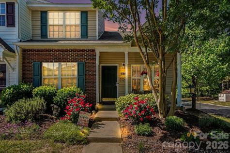 747 Rock Lake Glen Fort Mill SC 29715