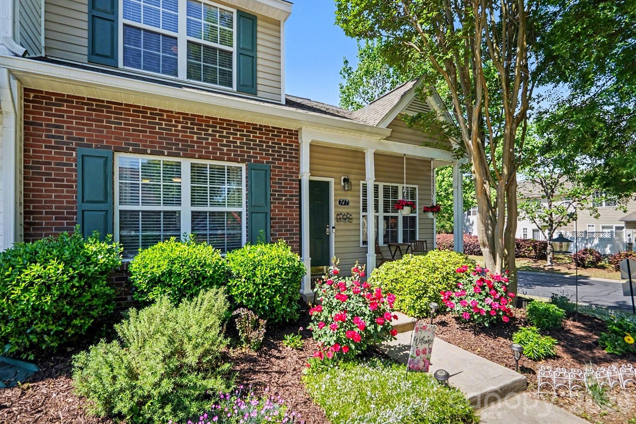 747 Rock Lake Glen Fort Mill SC 29715