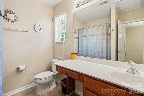 747 Rock Lake Glen Fort Mill SC 29715