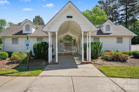 747 Rock Lake Glen Fort Mill SC 29715