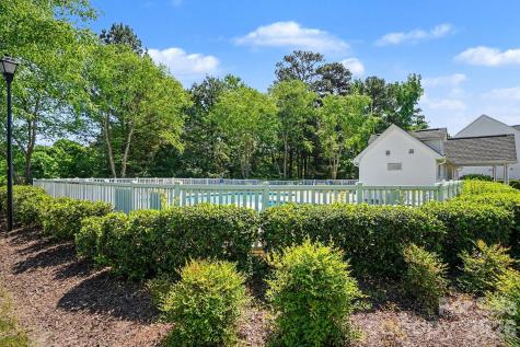 747 Rock Lake Glen Fort Mill SC 29715