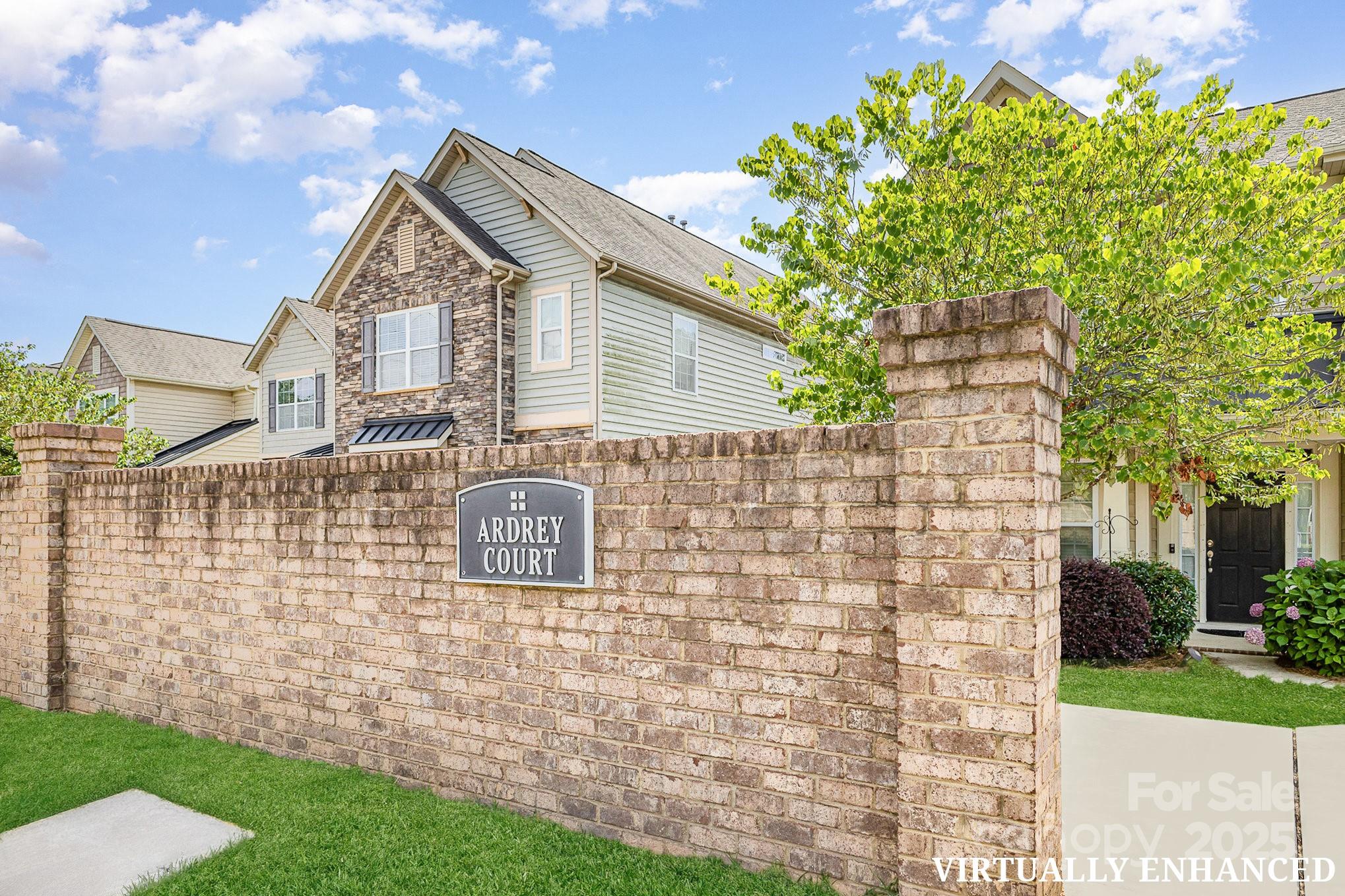 10105 Community House Road Charlotte NC 28277