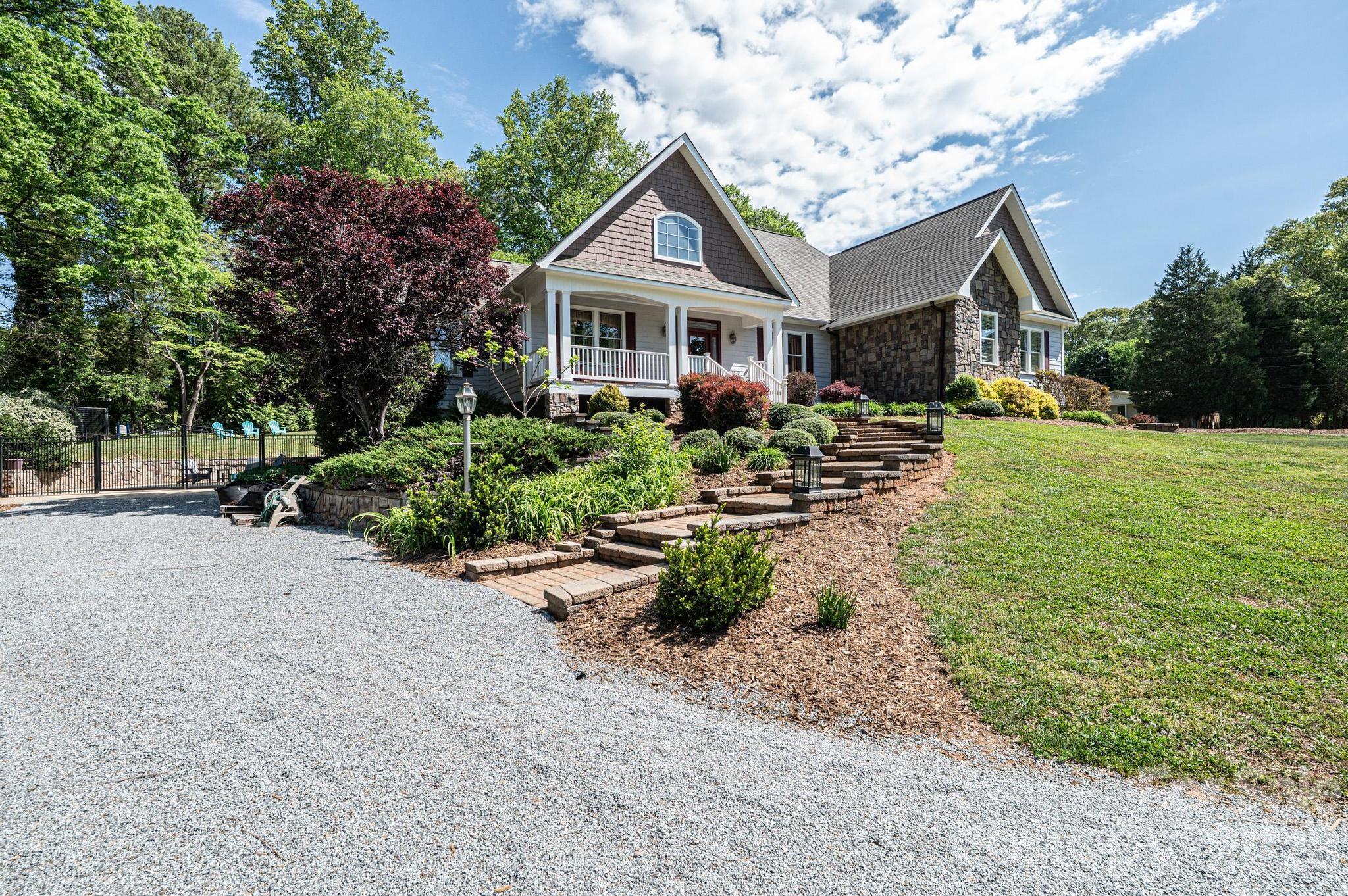 3085 James Street Catawba NC 28609