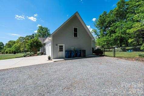 3085 James Street Catawba NC 28609