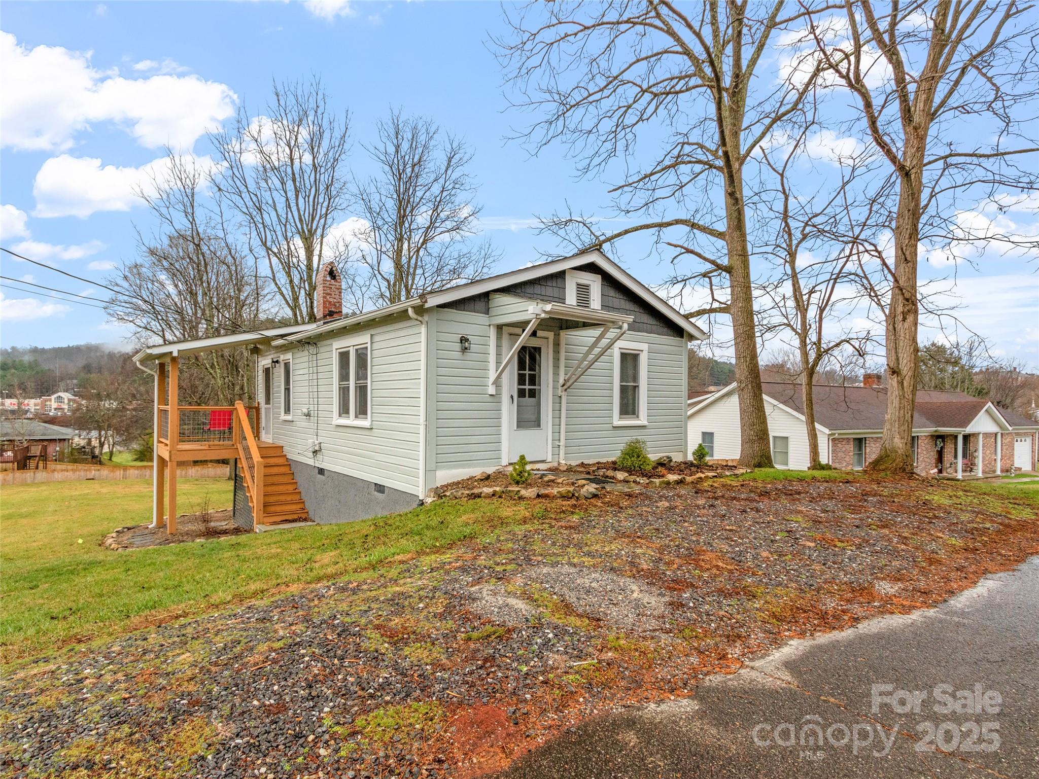 312 Ramsey Street Burnsville NC 28714