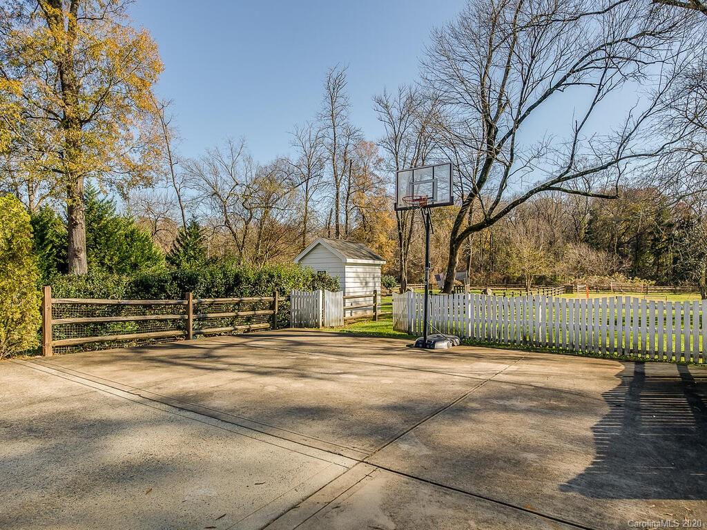 1701 Scotland Avenue Charlotte NC 28207