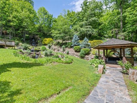 218 Red Oak Drive Maggie Valley NC 28751