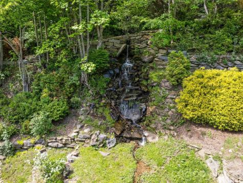 218 Red Oak Drive Maggie Valley NC 28751