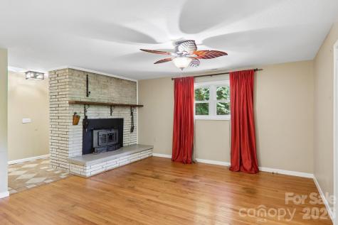 224 Highlands Loop Maggie Valley NC 28751