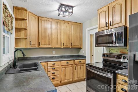 224 Highlands Loop Maggie Valley NC 28751