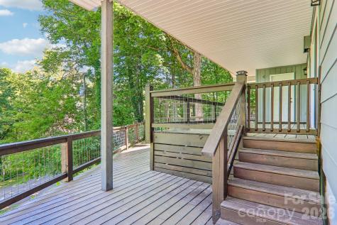 224 Highlands Loop Maggie Valley NC 28751