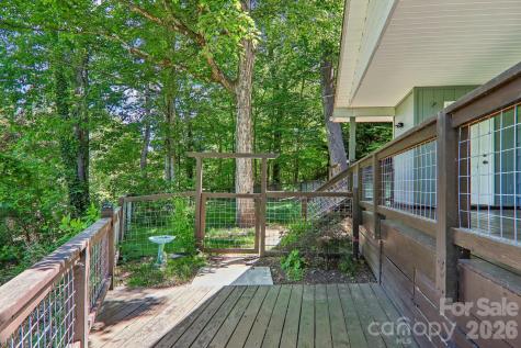 224 Highlands Loop Maggie Valley NC 28751