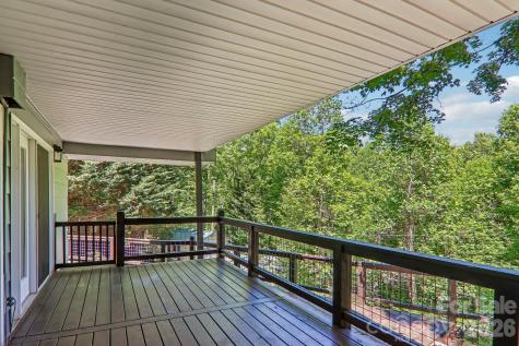224 Highlands Loop Maggie Valley NC 28751