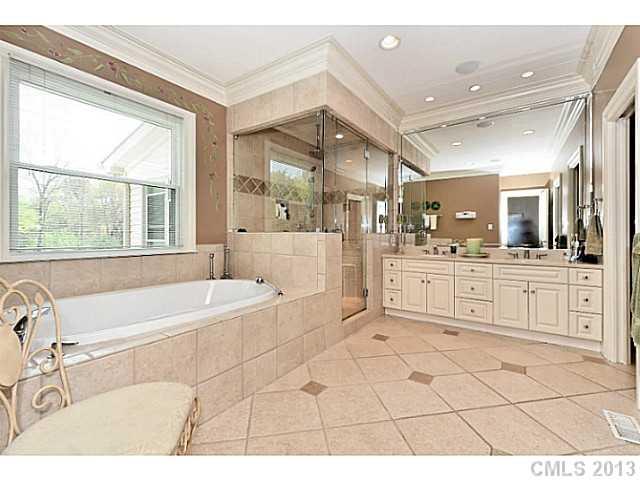 3319 Meadow Bluff Drive Charlotte NC 28226