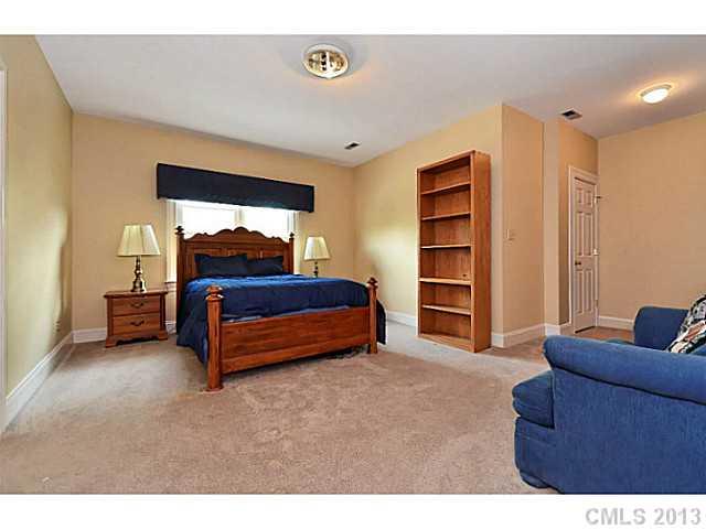 3319 Meadow Bluff Drive Charlotte NC 28226