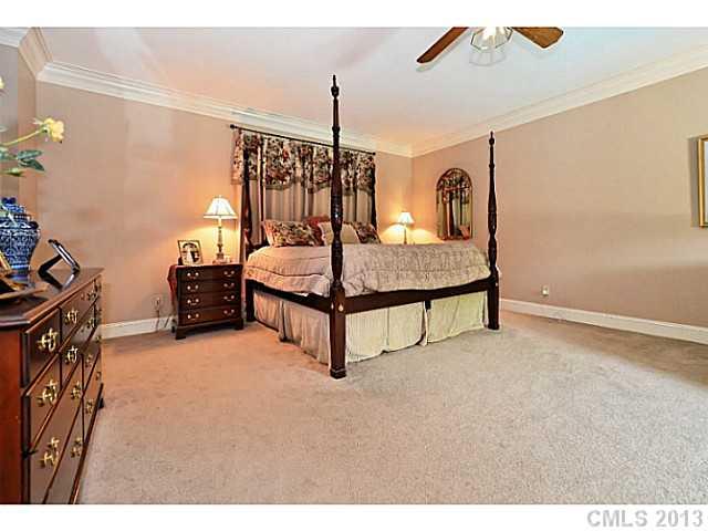 3319 Meadow Bluff Drive Charlotte NC 28226